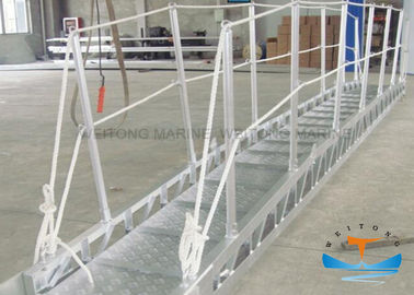 चीन सुरक्षा नेट के साथ गंगावे समुद्री नाव सीढ़ी Anodized सतह जेआईएस मानक फैक्टरी